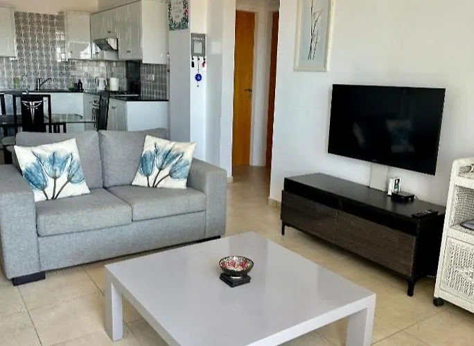 2-bed Sleeps 6 Pool 10min To Apartmán Liopetri