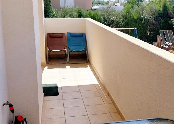 2-bed Sleeps 6 Pool 10min To Apartmán