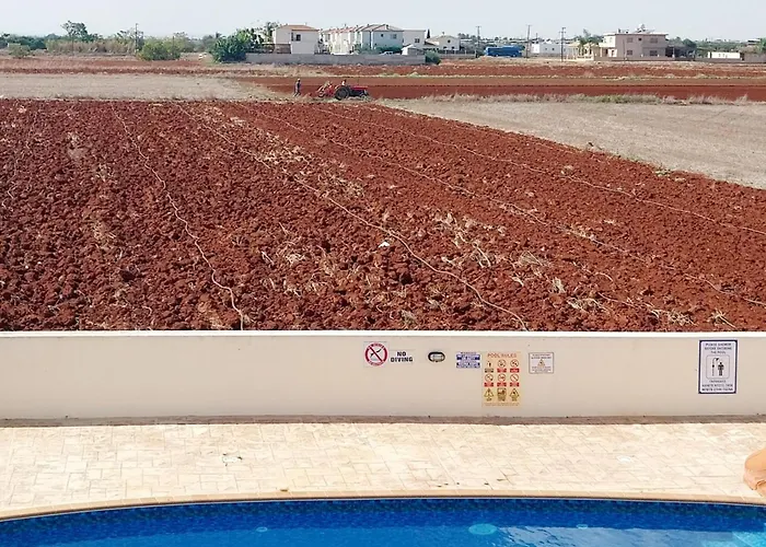 Apartmán 2-bed Sleeps 6 Pool 10min To