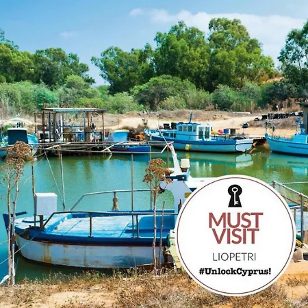 شقة 2-bed Sleeps 6 Pool 10min To