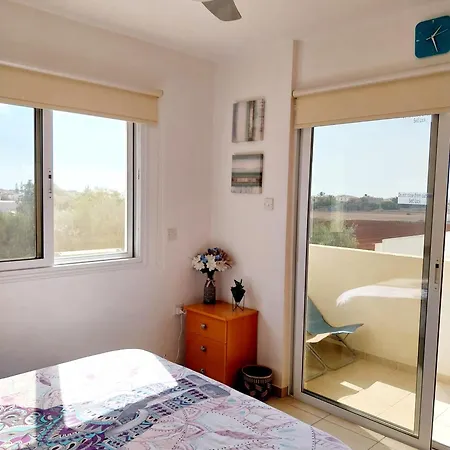 2-bed Sleeps 6 Pool 10min To Apartment *