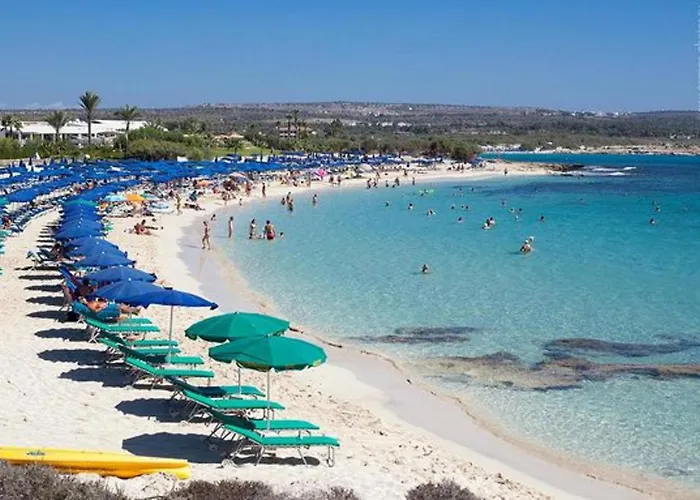 Apartament 2-bed Sleeps 6 Pool 10min To