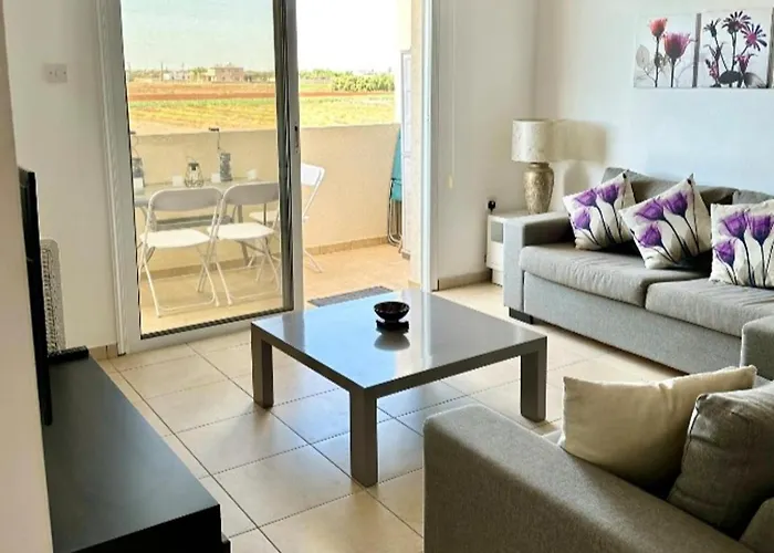 2-bed Sleeps 6 Pool 10min To Apartament Liopetri